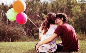 Что подарить любимой на год отношений?