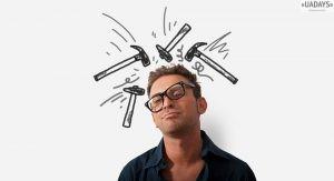 Почему стреляет в голове с правой или левой стороны?