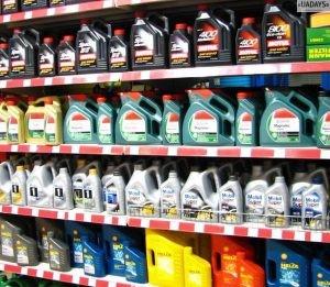 С какой частотой нужно производить смену масла для мотора?