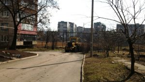 У місті Селидове почали робити нову дорогу