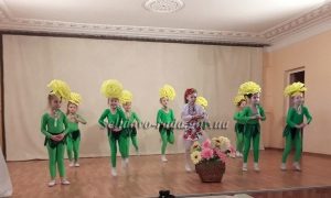 У Селидовому відвідувачам територіального центру подарували святковий концерт