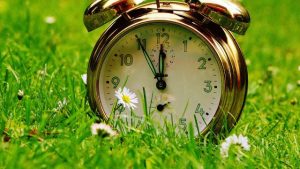 Не забудьте перевести часы: Украина переходит на летнее время