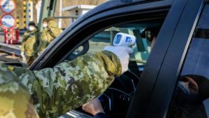 На в’їздах у Покровськ тепер вимірюють температуру