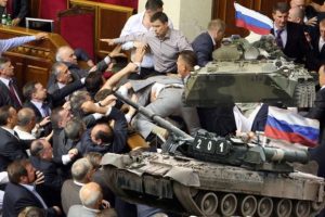 Бурхлива імітація «демократичної» політики