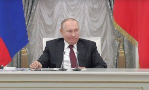 Путин признал ДНР и ЛНР