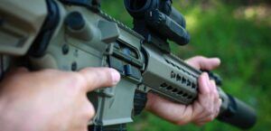 Огляд: Zbroyar UAR 15 – американське чудо від українських майстрів