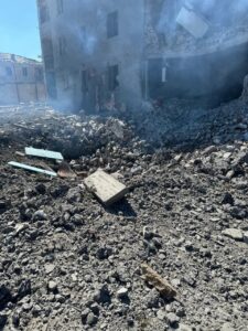 На житлові будинки Селидового (Донецької області) росіяни скинули авіабомбу ФАБ-500 — новини Селидове