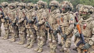 Перша група добровольців підписала “Контракт 18-24” з 95-ю ОДШБр — новини за тегом Україна